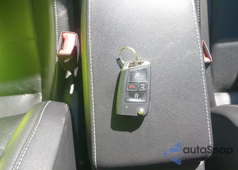 2021 Volkswagen Tiguan 2.0T Se/2.0T Se R-Line Black/2.0T Sel из США, поврежденный, VIN 3VV2B7AX9MM092432